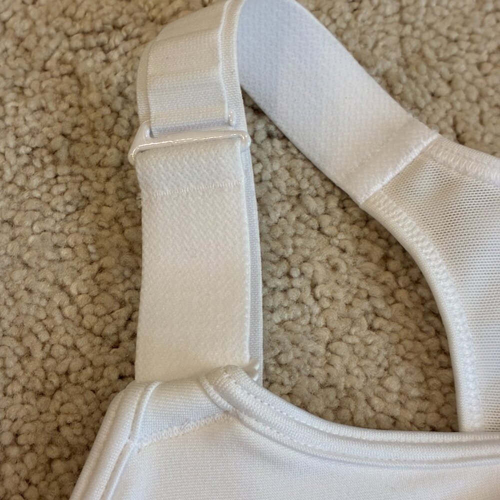 NWOT Under Armour HeatGear® Armour High Women's Sports Bra - Picture 4 of 11